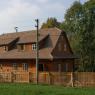 Nátěr domu - OSMO Color Ochranná olejová lazura 710 pinie a 728 cedr v poměru 1:1, nátěr oken kombinace OSMO Color ochranná olejová lazura 729 jedlová zeleň a krycí barva na okna bílá 2104 Nátěr domu - OSMO Color Ochranná olejová lazura 710 pinie a 728 cedr v poměru 1:1, nátěr oken kombinace OSMO Color ochranná olejová lazura 729 jedlová zeleň a krycí barva na okna bílá 2104