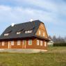 Nátěr domu - štít OSMO Color Ochranná olejová lazura 700 borovice, přízemí 728 cedr, nátěr oken OSMO Color krycí barva na okna bílá 2104 Nátěr domu - štít OSMO Color Ochranná olejová lazura 700 borovice, přízemí 728 cedr, nátěr oken OSMO Color krycí barva na okna bílá 2104